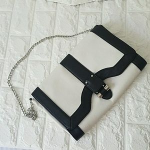 Forever 21 Colorblock Clutch Cream Black